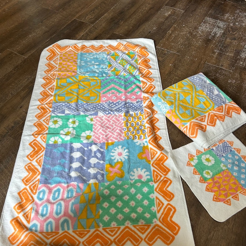 Vintage 1973 Martex Bedford Stuyvesant Patchwork Beach Towel Set Multicolor 70s